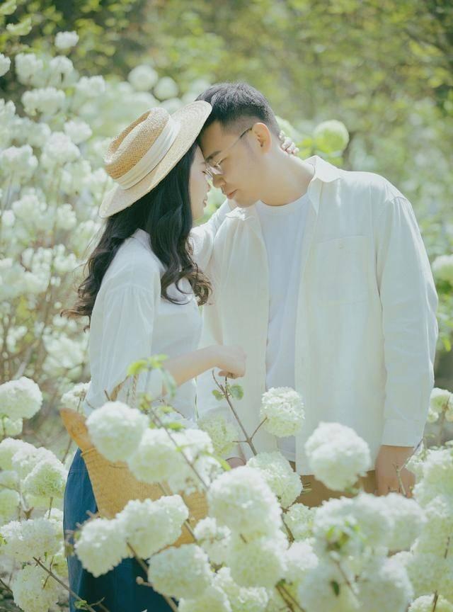 专业知识星球平台婚礼开席,大屏幕上却放上了下饭神剧《甄嬛传》,新人此举有何用意?,汇聚领域顶尖专家分享与学习